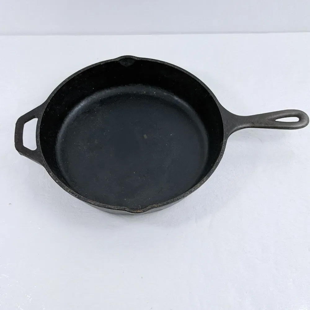 Vintage Lodge Cast Iron Skillet 8SK Heat Ring Double Handle 10